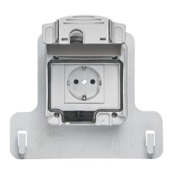  PRISE VE 3KW SCH IP55 