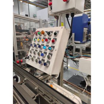  BOITE METALLIQUE VIDE 