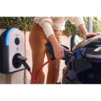  EVlink Pro AC 7,4 kW-T2S+TE+M 