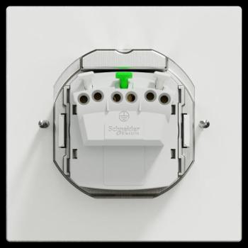  Prise sol equip carre mtal 