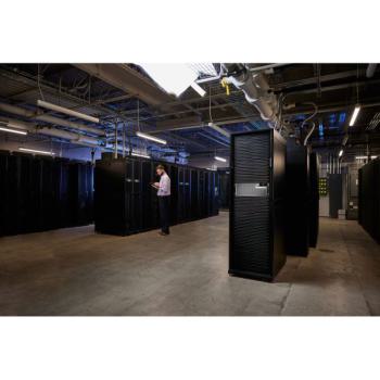  Smart-UPS Ultra 10 kVA Li-ion 